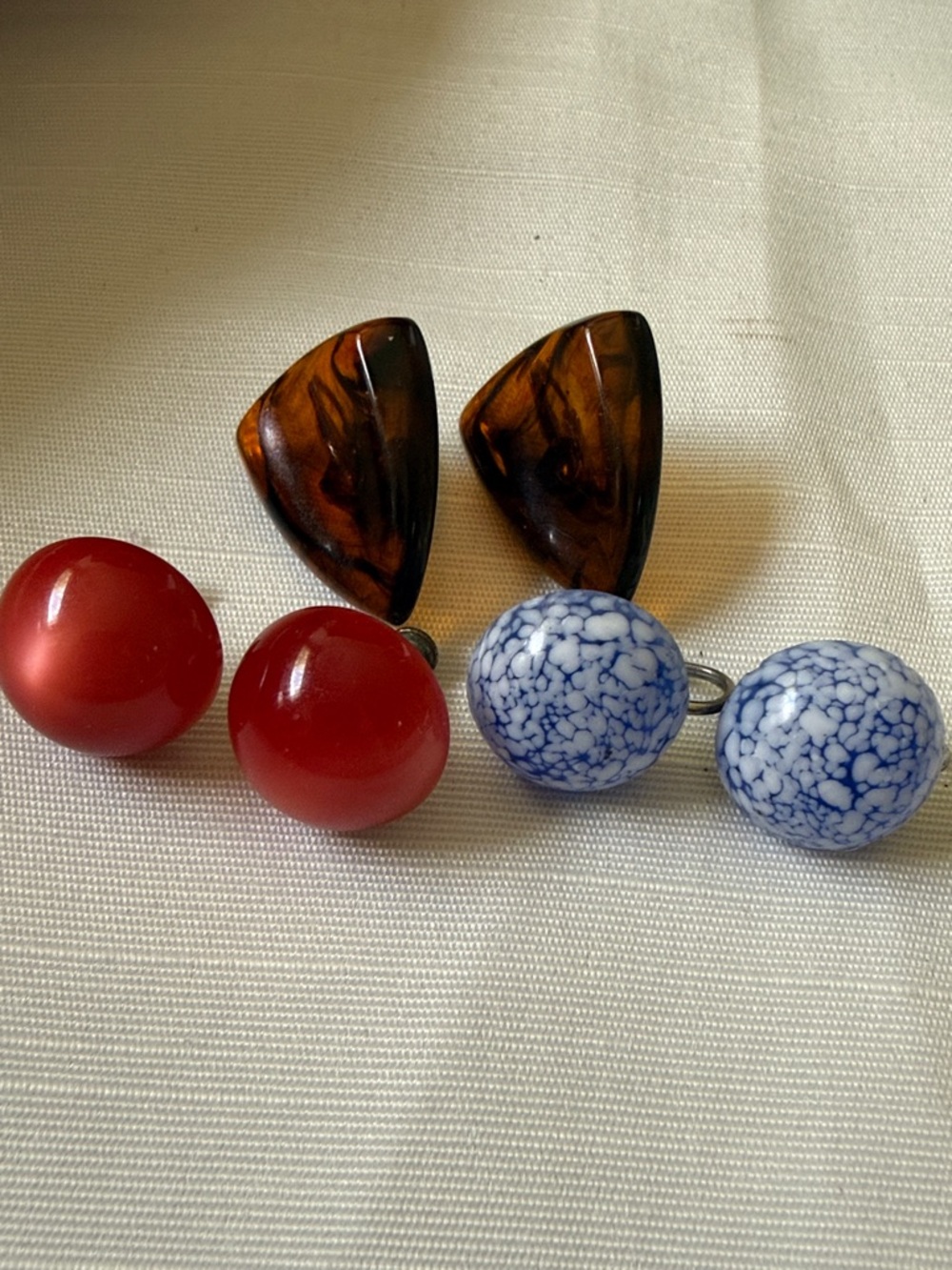 Vintage 3 Multi-Pair Clip-On Earrings - Red,  faux amber & Blue Speckle